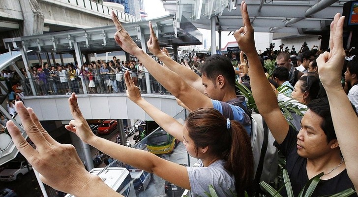 Protesters-in-Thailand-Adopt-Hunger-Game